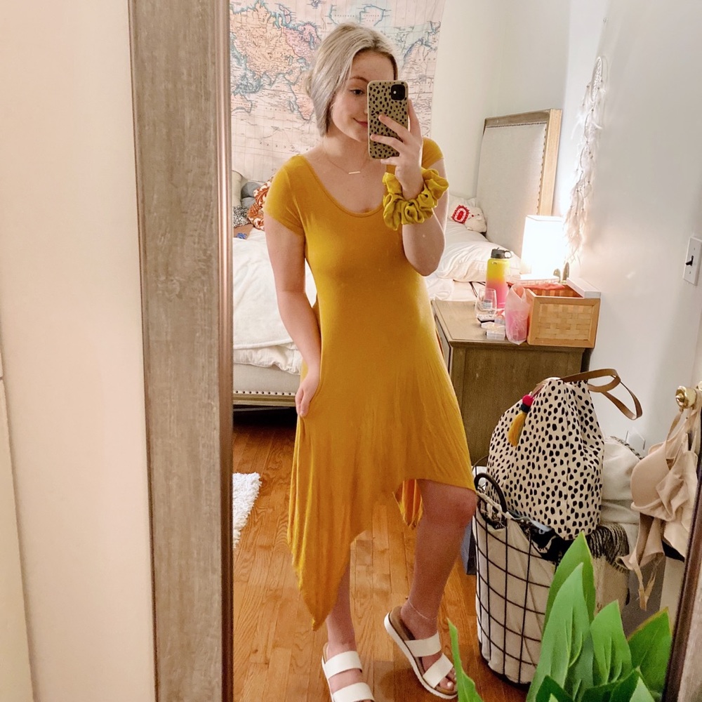 ☼ midi yellow dress - Picture 1 of 4